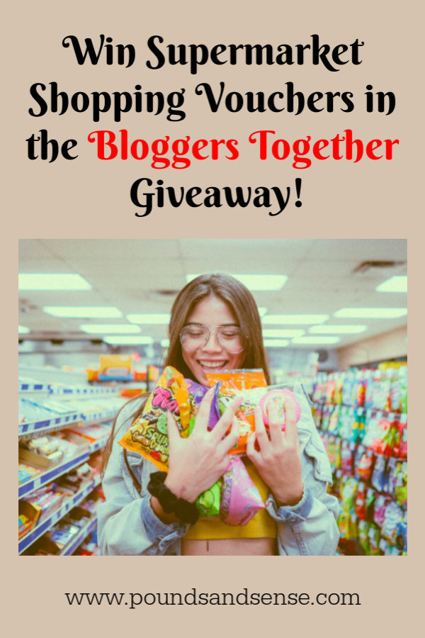 Bloggers Together Giveaway